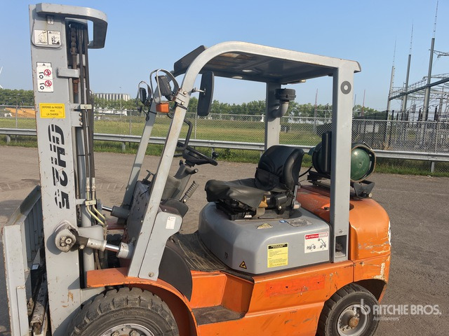 2011 Kargo GH25 Forklift - Chariot élévateur: photos 5 2011 Kargo GH25 Forklift - Chariot élévateur: photos 5