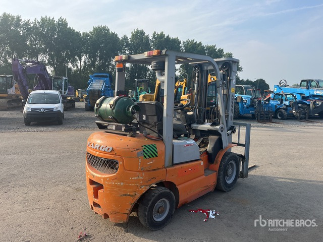 2011 Kargo GH25 Forklift - Chariot élévateur: photos 3 2011 Kargo GH25 Forklift - Chariot élévateur: photos 3