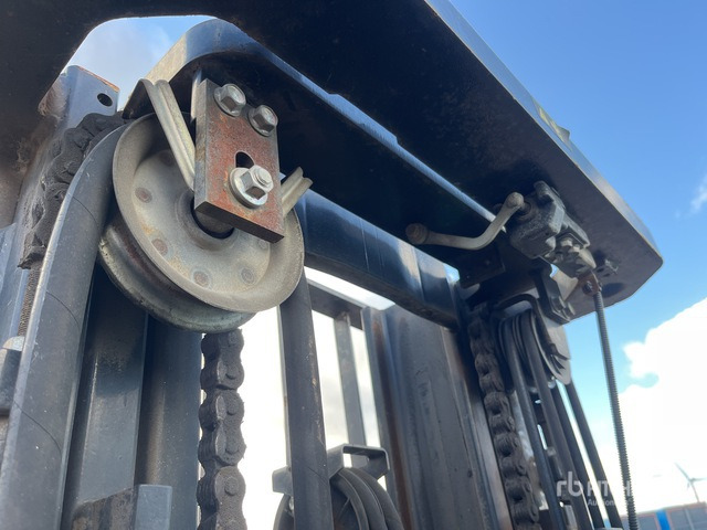 2011 Toyota 52-8FDF30 Heftruck - Chariot élévateur diesel: photos 5 2011 Toyota 52-8FDF30 Heftruck - Chariot élévateur diesel: photos 5