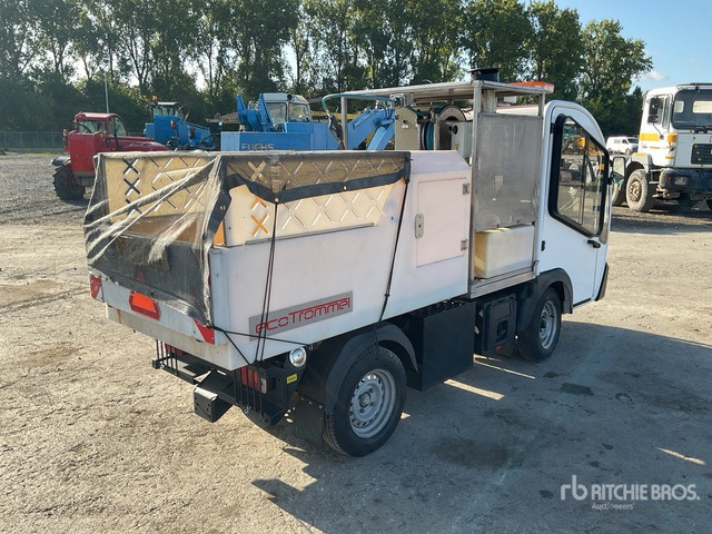 2013 Goupil G3 4x2 Electric Utility Vehicle - Utilitaire électrique compact: photos 3 2013 Goupil G3 4x2 Electric Utility Vehicle - Utilitaire électrique compact: photos 3