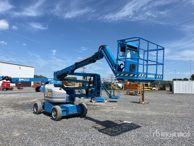 2016 Genie Z-45/25J 2WD Electric Articulating Boom Lift - Nacelle articulée: photos 3 2016 Genie Z-45/25J 2WD Electric Articulating Boom Lift - Nacelle articulée: photos 3