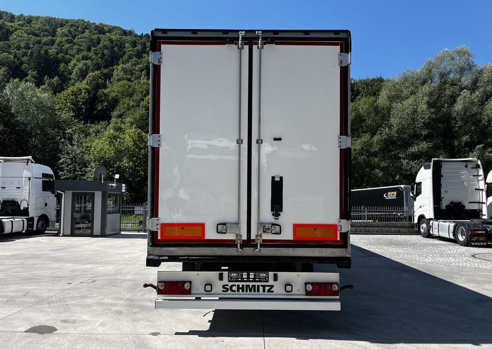 Schmitz Cargobull Chłodnia // 2010 Rok // 2 osie podnoszone // Doppelstock // Kosz paletowy // - Semi-remorque frigorifique: photos 2 Schmitz Cargobull Chłodnia // 2010 Rok // 2 osie podnoszone // Doppelstock // Kosz paletowy // - Semi-remorque frigorifique: photos 2