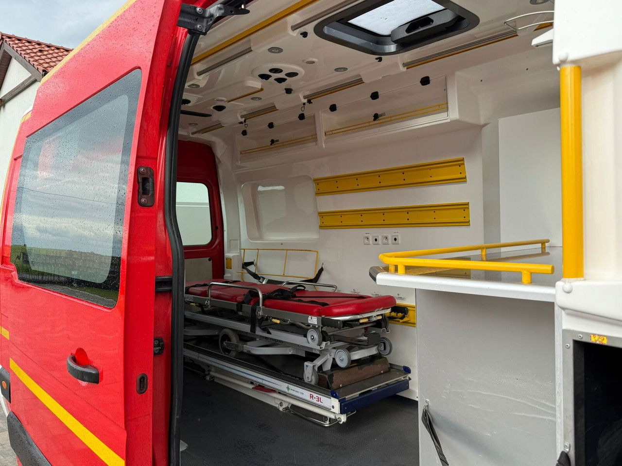 Renault Master 2016 Rok Ambulans Karetka Pogotowie  en leasing occasion Renault Master 2016 Rok Ambulans Karetka Pogotowie: photos 12