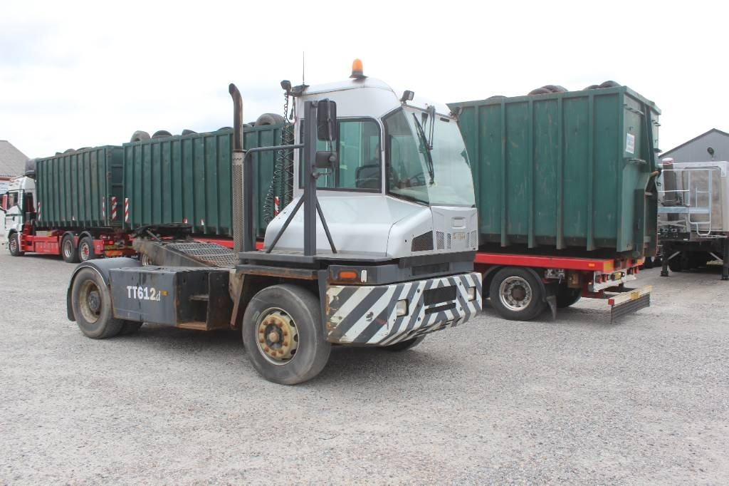 Kalmar TT 612 D terminaltrækker - Tracteur portuaire: photos 1 Kalmar TT 612 D terminaltrækker - Tracteur portuaire: photos 1