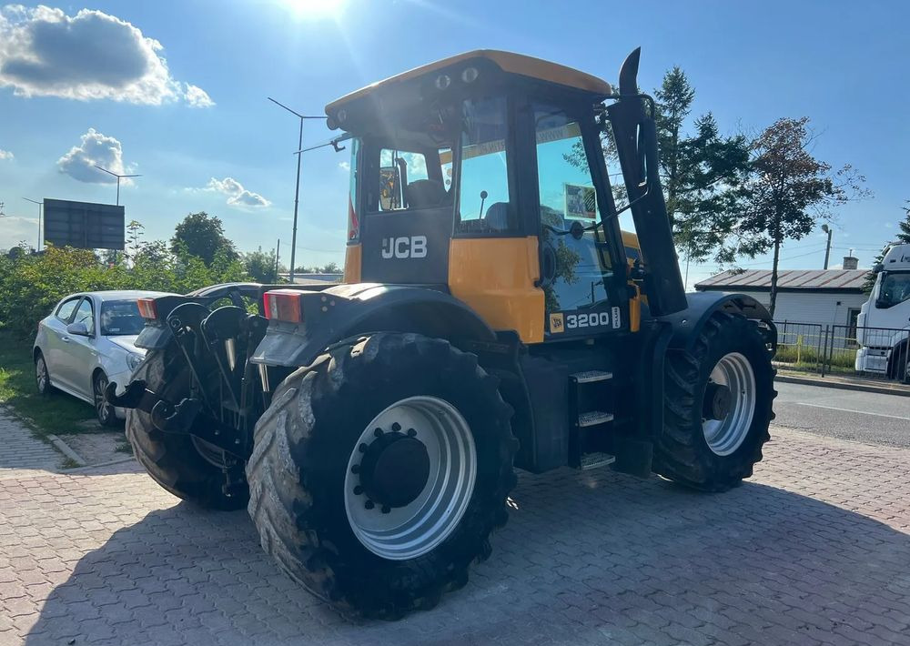 JCB 3200 Plus - Tracteur agricole: photos 5 JCB 3200 Plus - Tracteur agricole: photos 5
