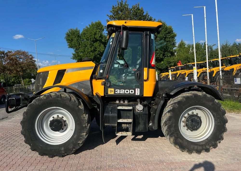JCB 3200 Plus - Tracteur agricole: photos 2 JCB 3200 Plus - Tracteur agricole: photos 2