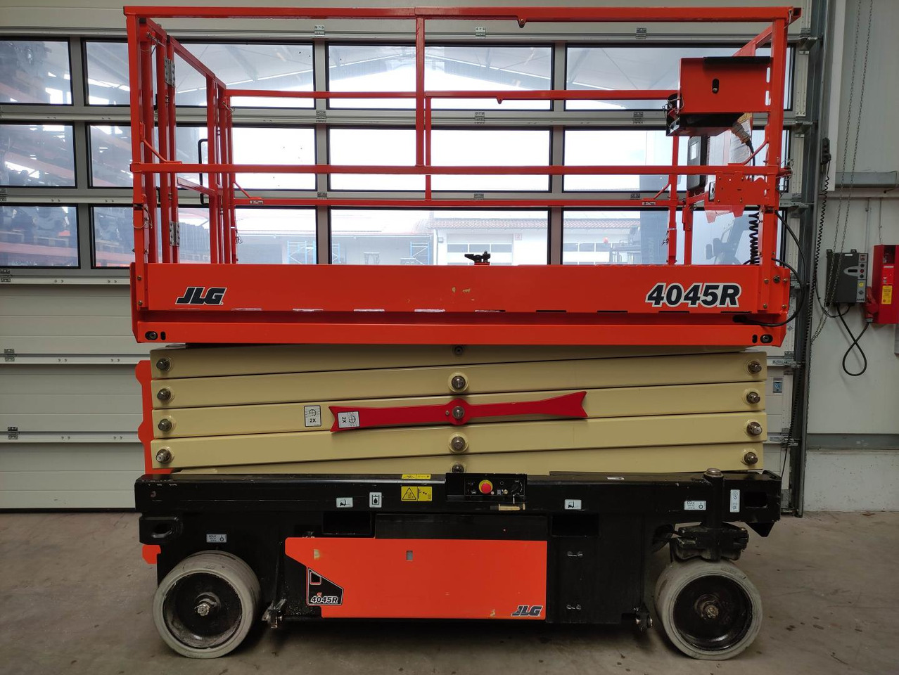 JLG 4045R - Nacelle ciseaux: photos 2 JLG 4045R - Nacelle ciseaux: photos 2