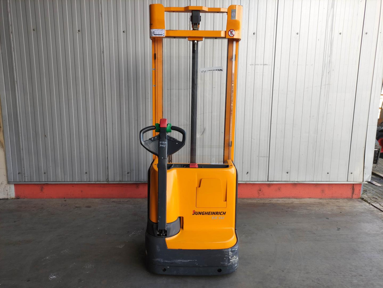 Jungheinrich EJC 112 - Gerbeur: photos 4 Jungheinrich EJC 112 - Gerbeur: photos 4