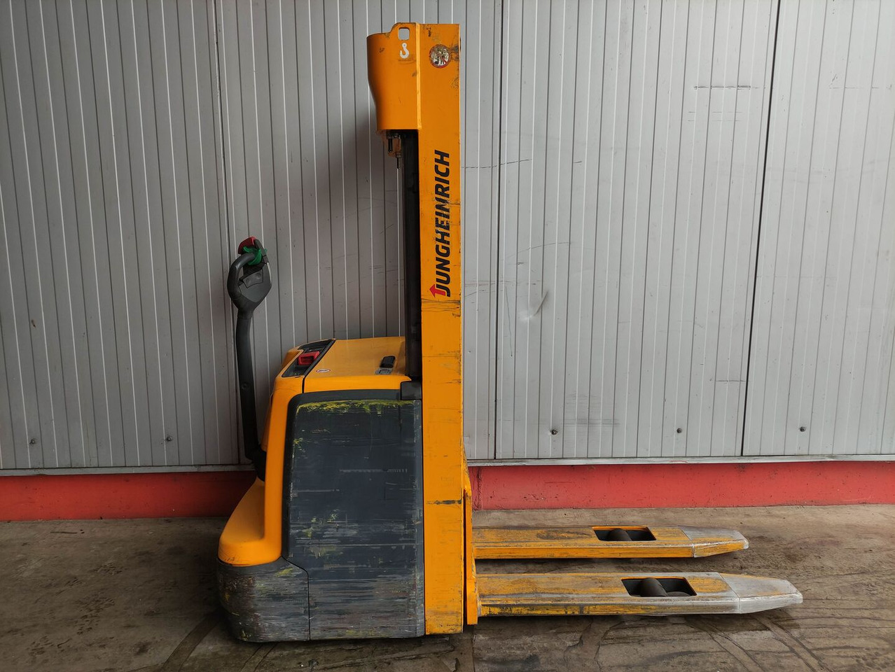 Jungheinrich EJC 216 - Gerbeur: photos 2 Jungheinrich EJC 216 - Gerbeur: photos 2