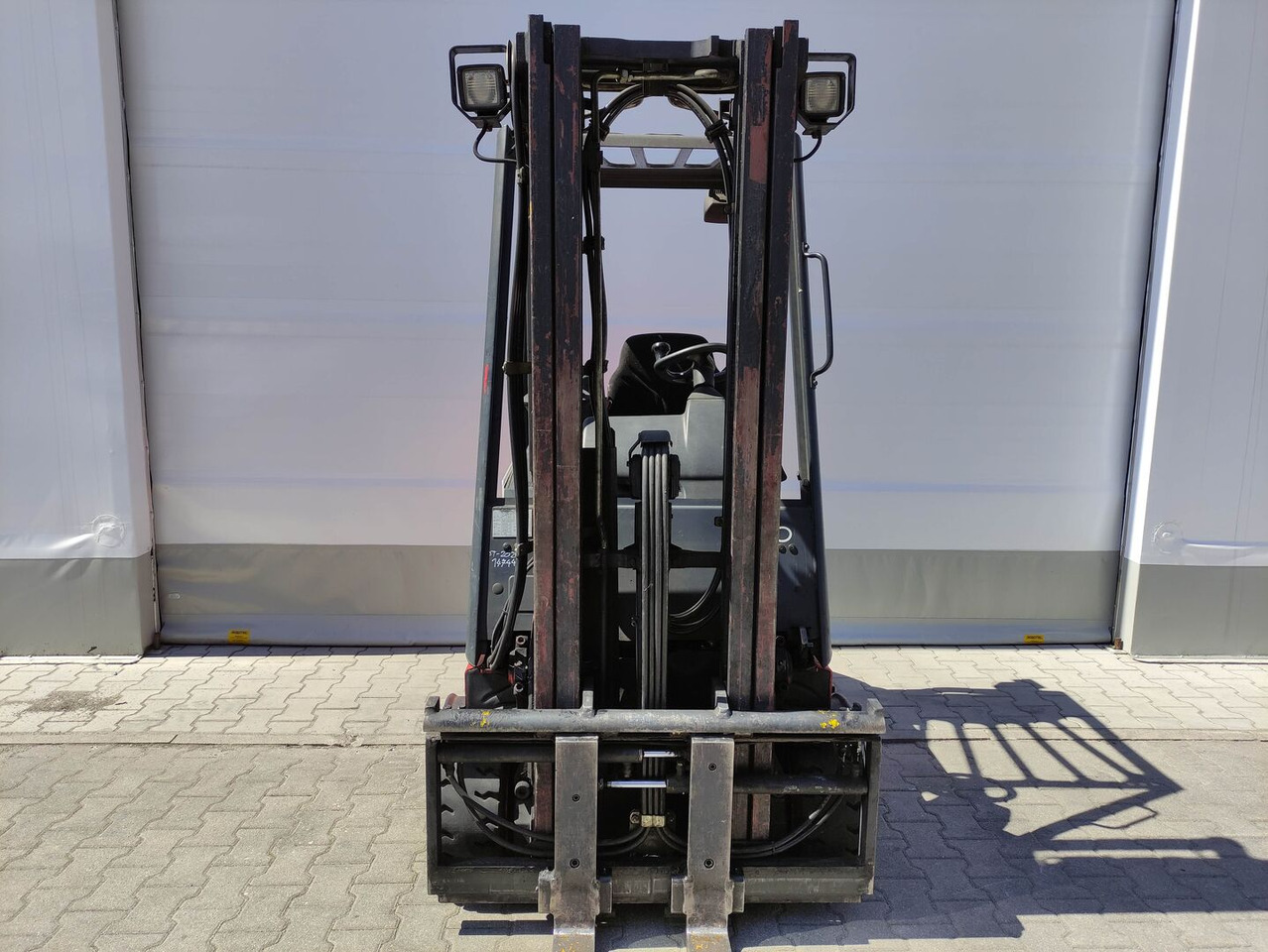 Linde E20P-335 - Chariot élévateur électrique: photos 3 Linde E20P-335 - Chariot élévateur électrique: photos 3