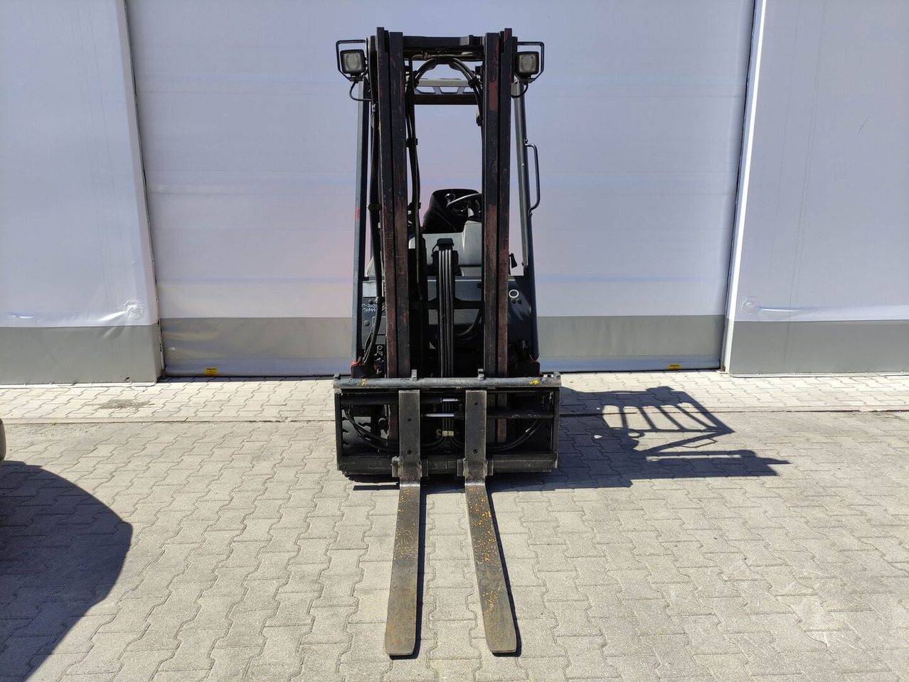 Linde E20P-335 - Chariot élévateur électrique: photos 4 Linde E20P-335 - Chariot élévateur électrique: photos 4