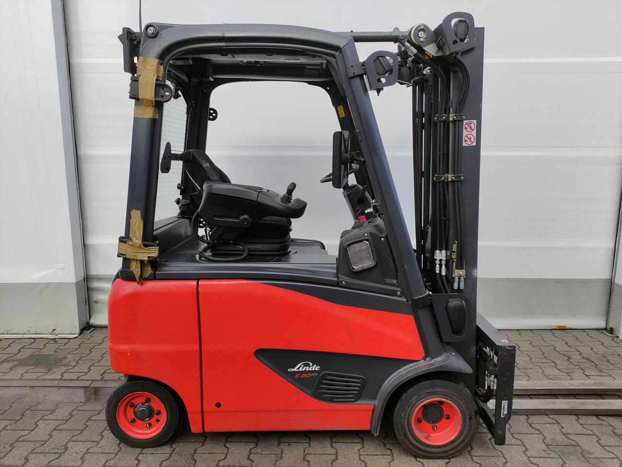 Linde E20PH-02-386 - Chariot élévateur électrique: photos 2 Linde E20PH-02-386 - Chariot élévateur électrique: photos 2