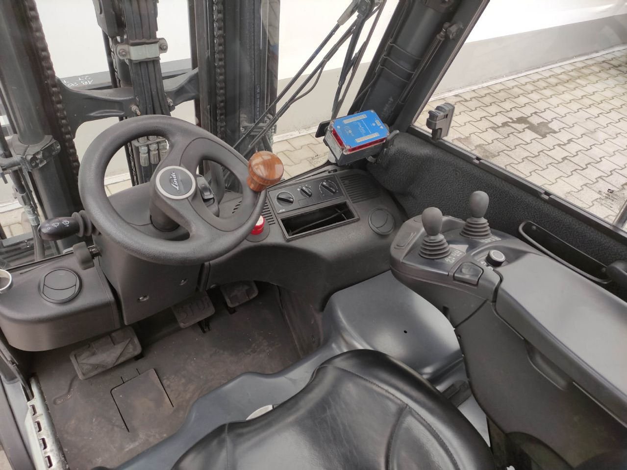 Linde E20PL-02-386 - Chariot élévateur électrique: photos 5 Linde E20PL-02-386 - Chariot élévateur électrique: photos 5