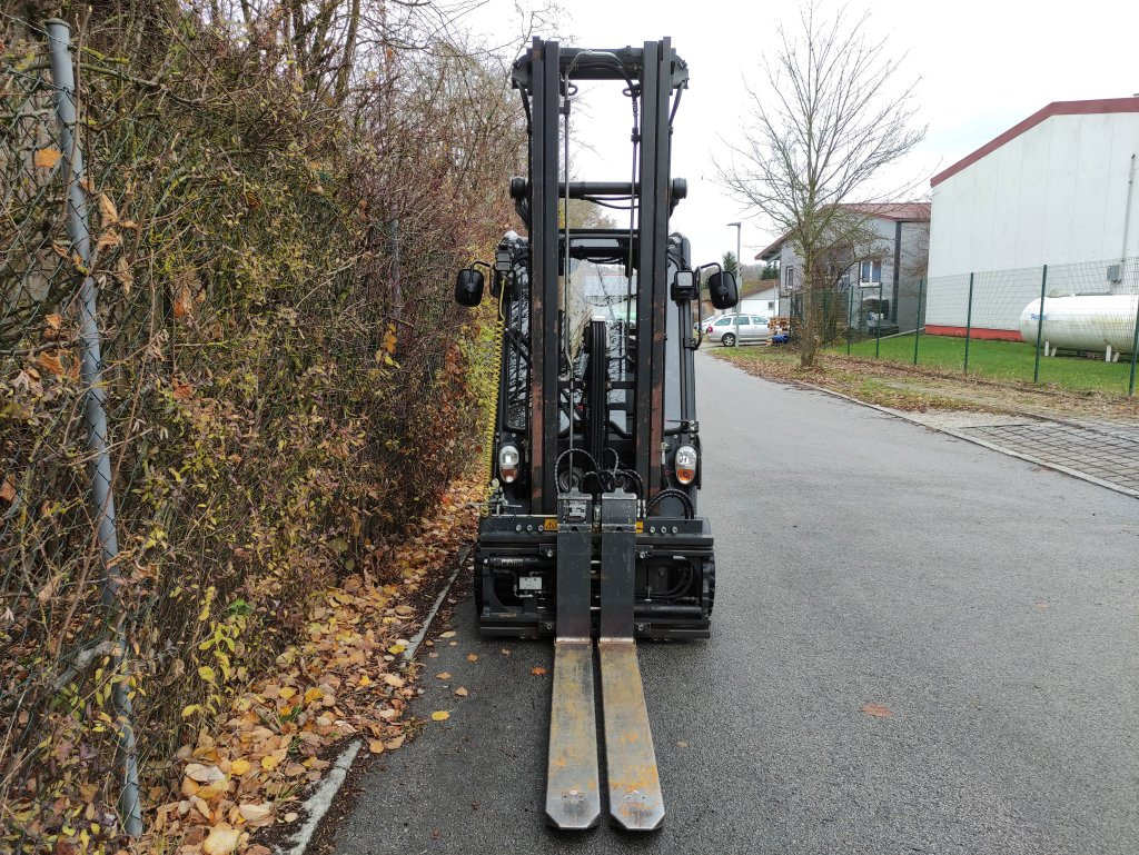 Linde E20PL-02-386 EVO - Chariot élévateur électrique: photos 3 Linde E20PL-02-386 EVO - Chariot élévateur électrique: photos 3