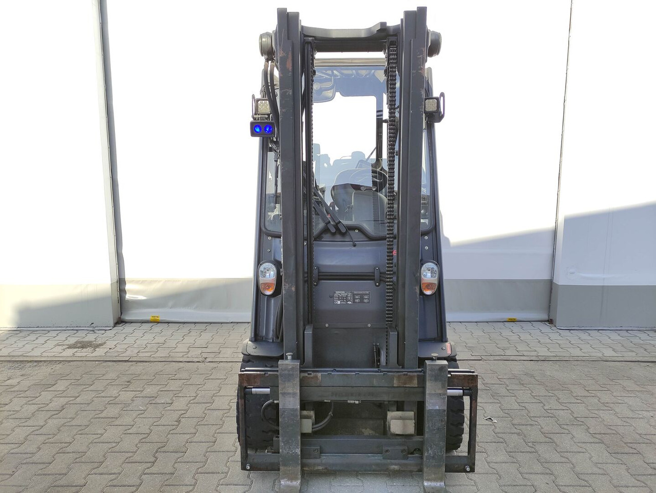 Linde E30H-01-600-387 - Chariot élévateur électrique: photos 3 Linde E30H-01-600-387 - Chariot élévateur électrique: photos 3