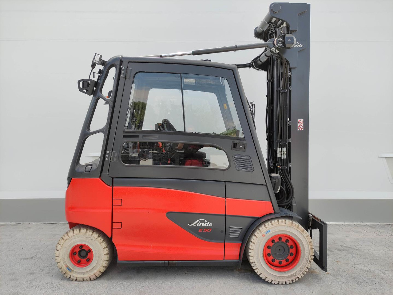 Linde E50HL-388 - Chariot élévateur électrique: photos 2 Linde E50HL-388 - Chariot élévateur électrique: photos 2