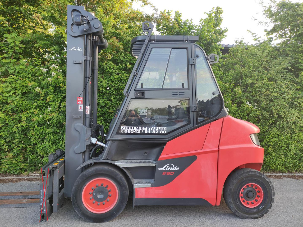Linde E60-01-1279 - Chariot élévateur électrique: photos 1 Linde E60-01-1279 - Chariot élévateur électrique: photos 1