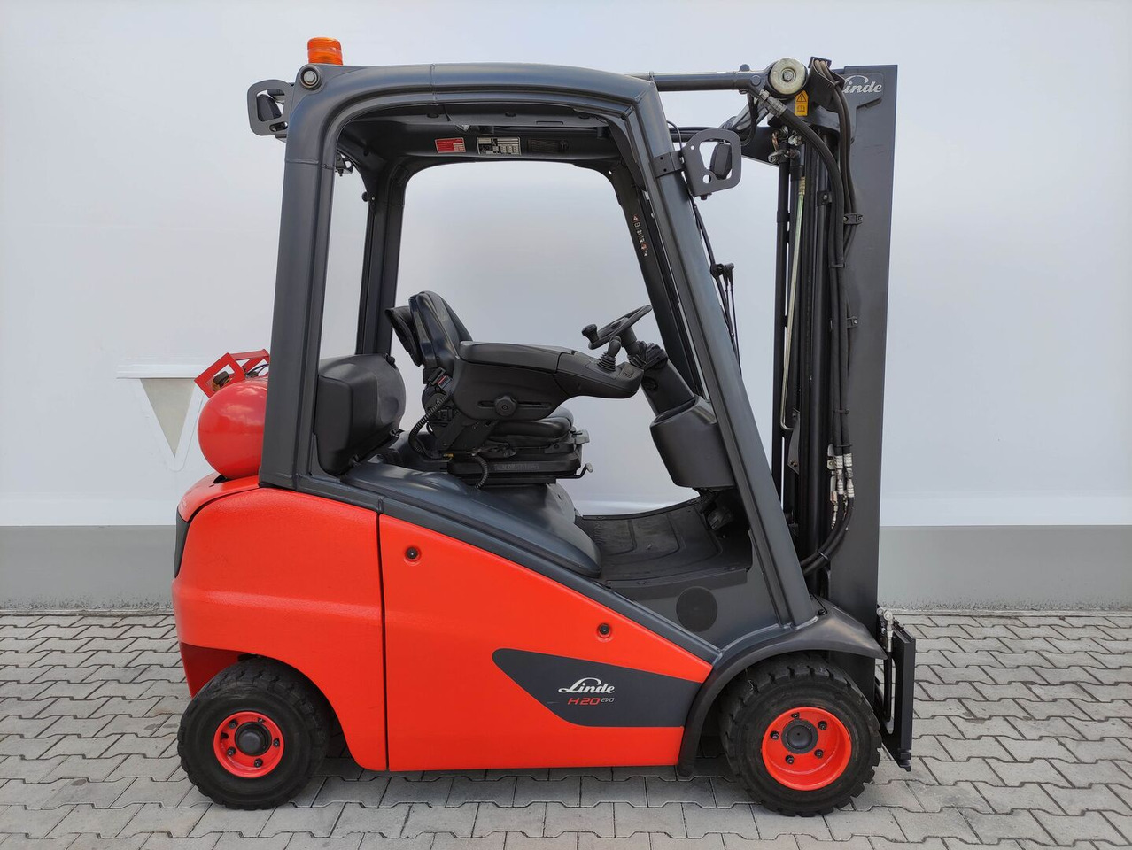 Linde H20T-01-391 EVO - Chariot élévateur: photos 2 Linde H20T-01-391 EVO - Chariot élévateur: photos 2