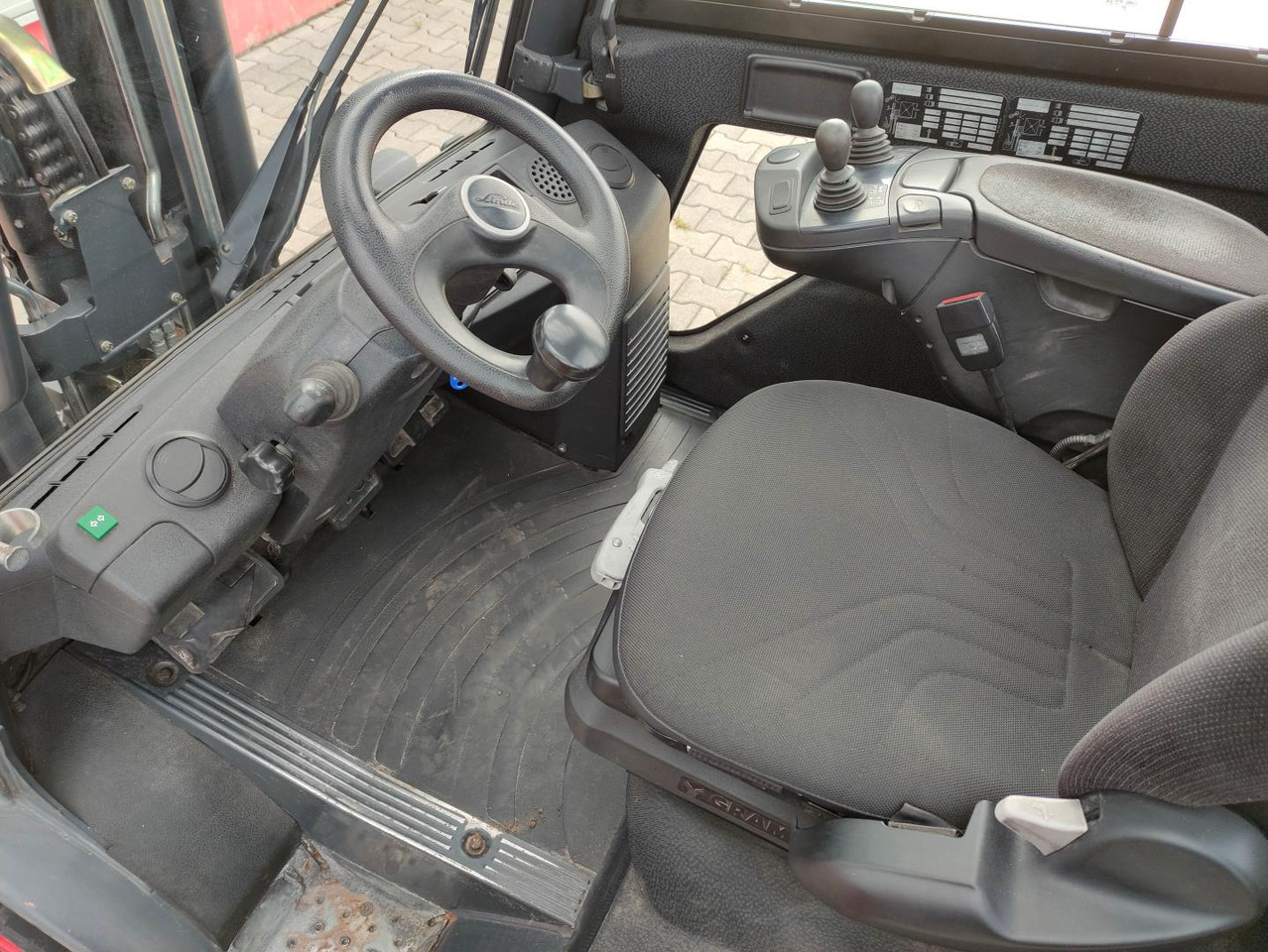 Linde H35D-02-393-EVO - Chariot élévateur diesel: photos 5 Linde H35D-02-393-EVO - Chariot élévateur diesel: photos 5