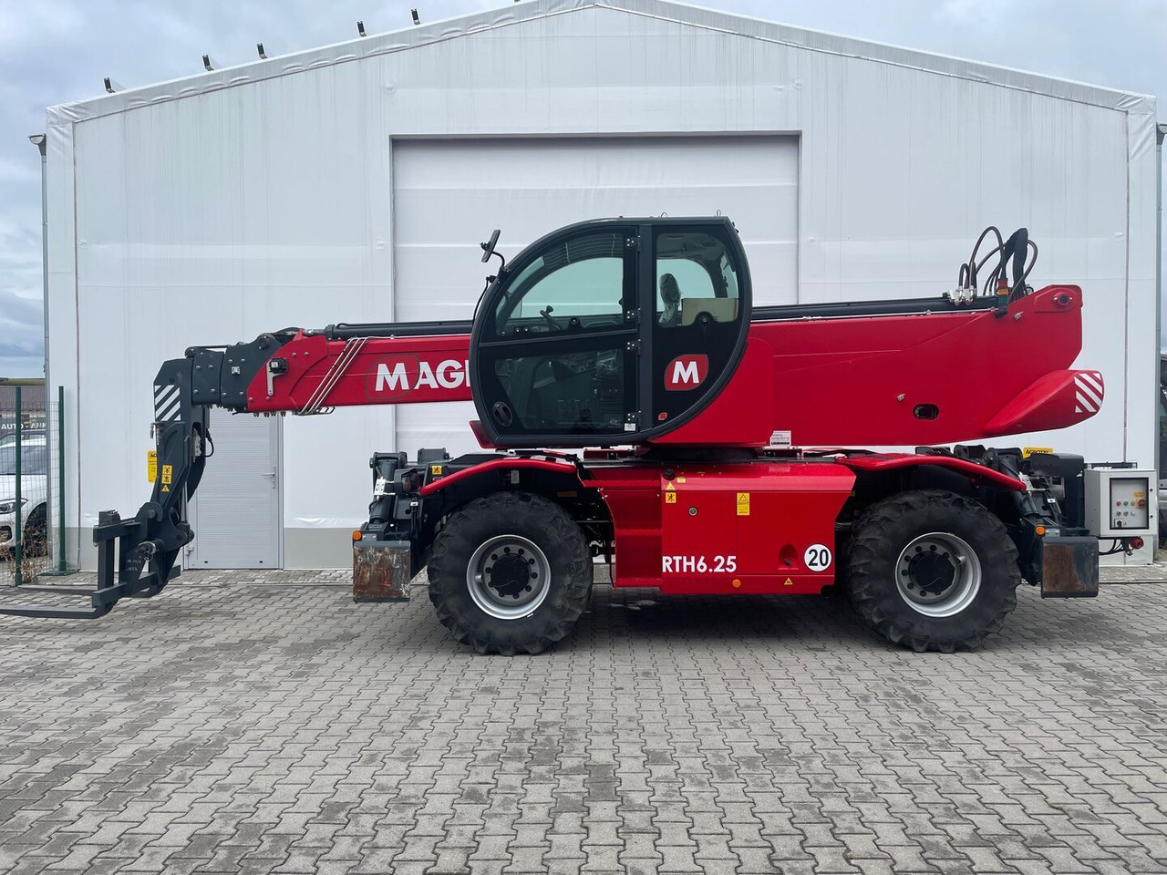 Magni RTH 6.25-DID - Chariot télescopique: photos 1 Magni RTH 6.25-DID - Chariot télescopique: photos 1