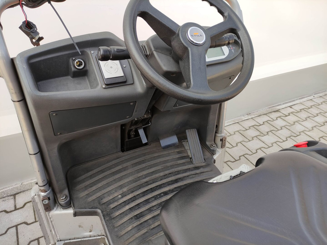Still LTX-70 - Chariot tracteur: photos 5 Still LTX-70 - Chariot tracteur: photos 5