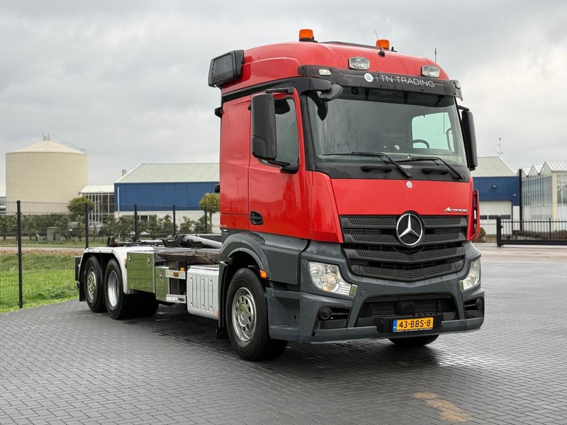 Mercedes-Benz ACTROS HAAKARM SYSTEEM, GOEDE STAAT, OMVORMER, 616.802 KM. - Camion ampliroll: photos 1 Mercedes-Benz ACTROS HAAKARM SYSTEEM, GOEDE STAAT, OMVORMER, 616.802 KM. - Camion ampliroll: photos 1