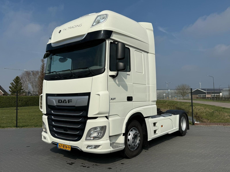 DAF XF 450 STAND KLIMA, FULL SPOILER, 2X BED, NL TRUCK. - Tracteur routier: photos 2 DAF XF 450 STAND KLIMA, FULL SPOILER, 2X BED, NL TRUCK. - Tracteur routier: photos 2