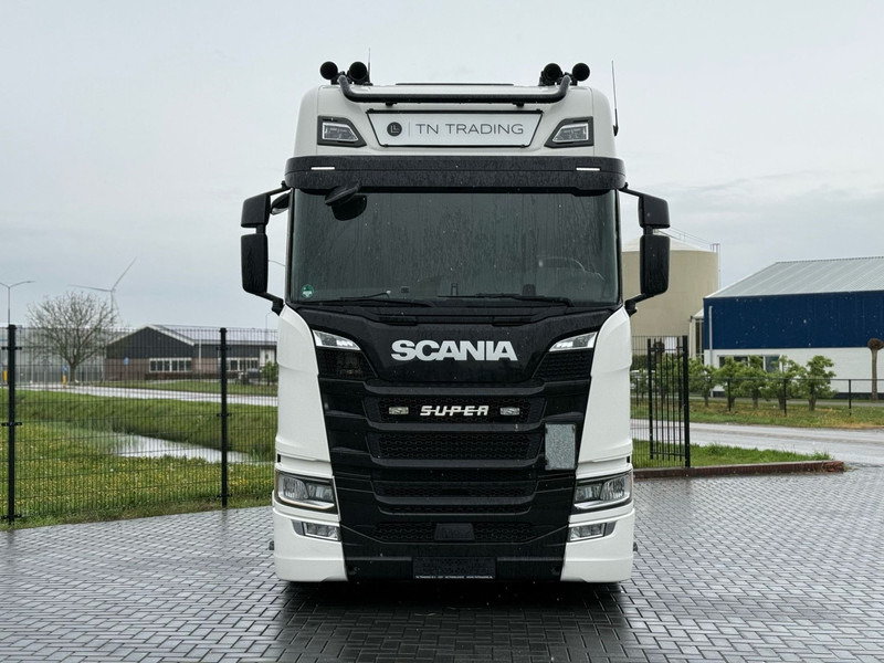 Scania R450 VOLLUCHT, ALCOA, HYDRAULIEK, 6 PUNTS LUCHTGEVEERD, RETARDER. - Tracteur routier: photos 2 Scania R450 VOLLUCHT, ALCOA, HYDRAULIEK, 6 PUNTS LUCHTGEVEERD, RETARDER. - Tracteur routier: photos 2
