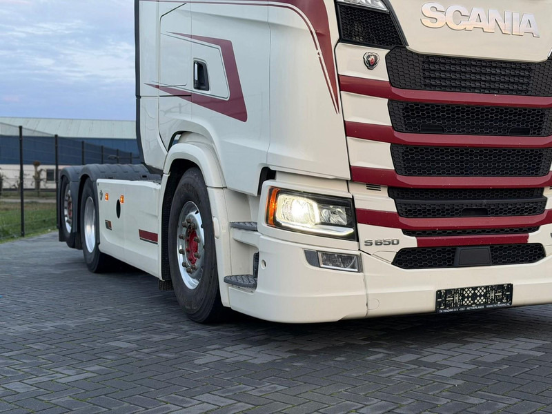 Scania S650 V8 NGS HYDRAULIEK, 3.35WB, VOLLUCHT, ALCOA, KING OF THE ROAD. - Tracteur routier: photos 3 Scania S650 V8 NGS HYDRAULIEK, 3.35WB, VOLLUCHT, ALCOA, KING OF THE ROAD. - Tracteur routier: photos 3