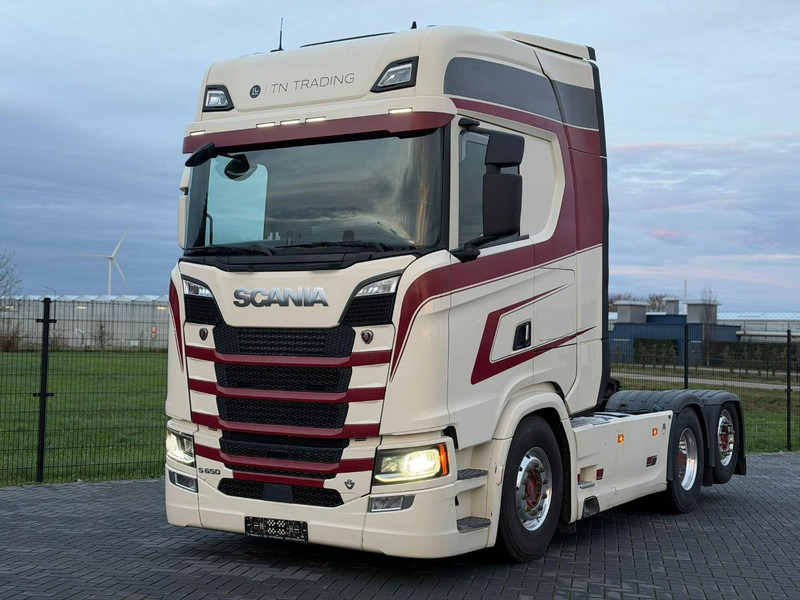 Scania S650 V8 NGS HYDRAULIEK, 3.35WB, VOLLUCHT, ALCOA, KING OF THE ROAD. - Tracteur routier: photos 4 Scania S650 V8 NGS HYDRAULIEK, 3.35WB, VOLLUCHT, ALCOA, KING OF THE ROAD. - Tracteur routier: photos 4