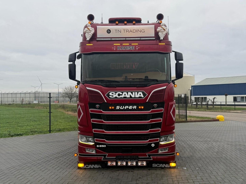 Scania S650 V8 NGS SHOW TRUCK, INTERIOR, FULL AIR, ALCOA, PTO, FULL! - Tracteur routier: photos 2 Scania S650 V8 NGS SHOW TRUCK, INTERIOR, FULL AIR, ALCOA, PTO, FULL! - Tracteur routier: photos 2