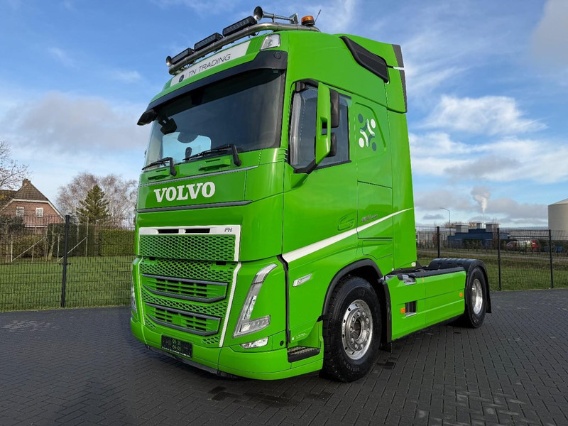 Volvo FH 13.460 VOLLUCHT, PTO/HYDRAULIEK, ALCOAS, VOLSPOILER, LED. - Tracteur routier: photos 4 Volvo FH 13.460 VOLLUCHT, PTO/HYDRAULIEK, ALCOAS, VOLSPOILER, LED. - Tracteur routier: photos 4