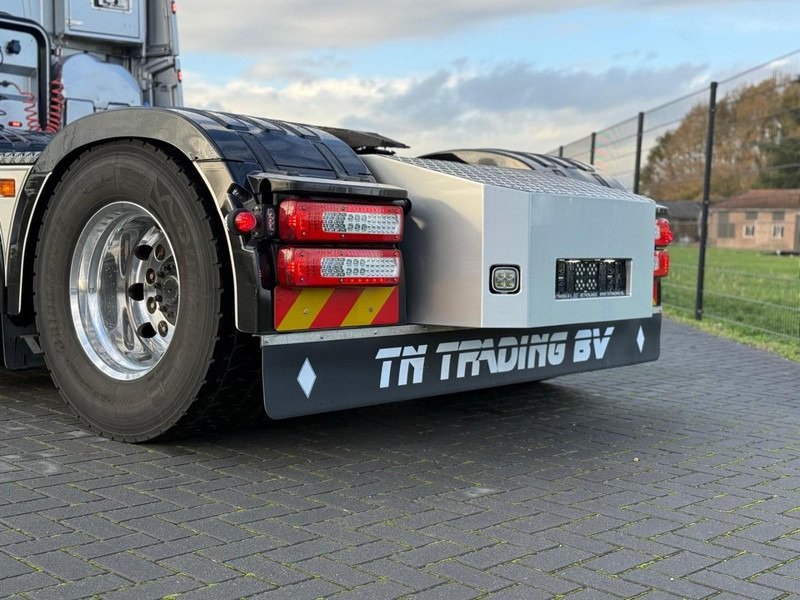 Tracteur routier Volvo FH 13.460XL SHOW, ALCOA, INTERIEUR, ALS NIEUW, PUSHER, TOP.: photos 12 Tracteur routier Volvo FH 13.460XL SHOW, ALCOA, INTERIEUR, ALS NIEUW, PUSHER, TOP.: photos 12