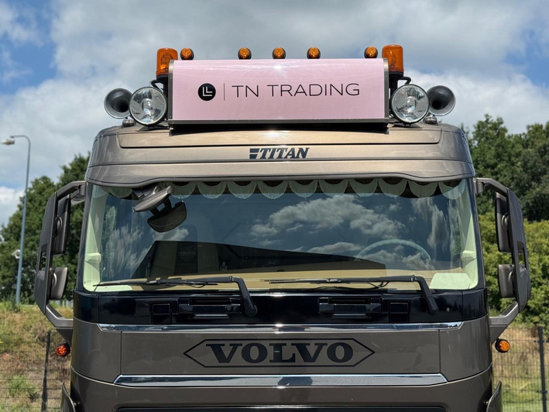 Volvo FH 13.500 SHOW TRUCK, FULL AIR, INTERIOR, TOP, HYDRAULIC. - Tracteur routier: photos 4 Volvo FH 13.500 SHOW TRUCK, FULL AIR, INTERIOR, TOP, HYDRAULIC. - Tracteur routier: photos 4