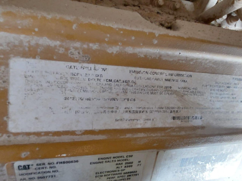 Tombereau Caterpillar 777G **EPA**: photos 15