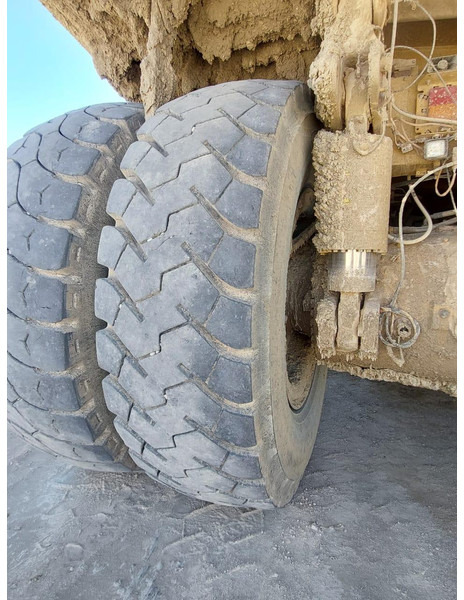 Tombereau Caterpillar 777G **EPA**: photos 6