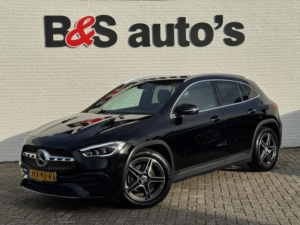 Mercedes-Benz GLA-200 AMG Sfeerverlichting Trekhaak Cruise Climate Navigatie Bluetooth Stoelverwarming - SUV: photos 1 Mercedes-Benz GLA-200 AMG Sfeerverlichting Trekhaak Cruise Climate Navigatie Bluetooth Stoelverwarming - SUV: photos 1