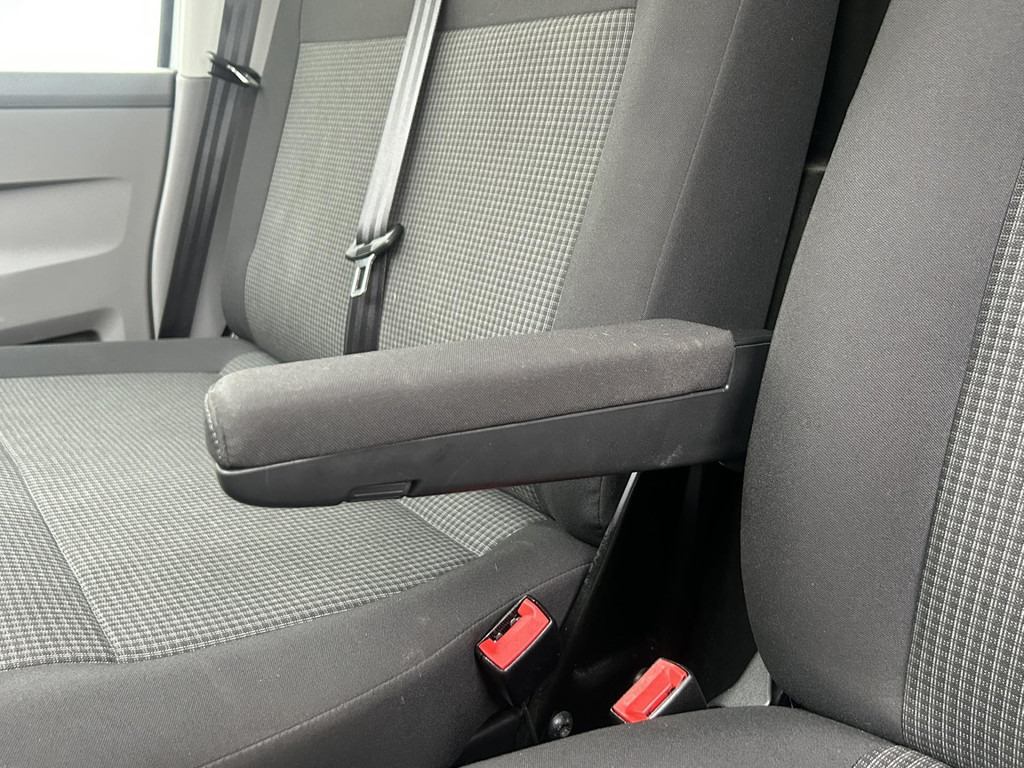 Fourgon utilitaire Volkswagen Transporter-2.0 TDI L2H1 28 Automaat Carplay Cruise PDC V+A DAB Airco Trekhaak: photos 9 Fourgon utilitaire Volkswagen Transporter-2.0 TDI L2H1 28 Automaat Carplay Cruise PDC V+A DAB Airco Trekhaak: photos 9