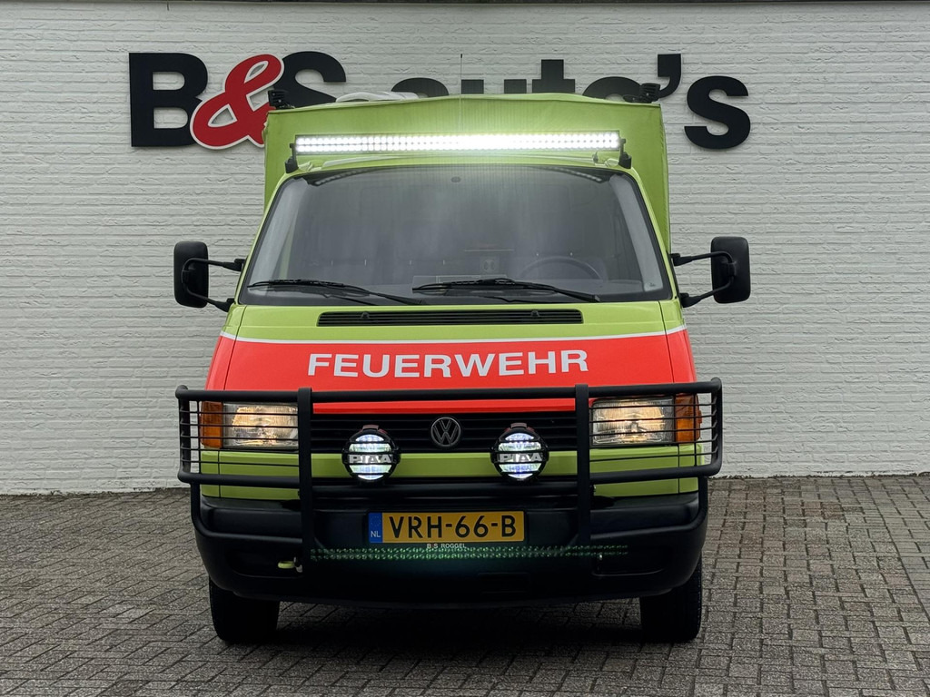 Volkswagen Transporter-2.5 5-cilinder benzine 4x4 syncro ex Zwitserse brandweer Trekhaak Verstralers Laadruimte ventilatie - Utilitaire rideaux coulissants (PLSC): photos 3 Volkswagen Transporter-2.5 5-cilinder benzine 4x4 syncro ex Zwitserse brandweer Trekhaak Verstralers Laadruimte ventilatie - Utilitaire rideaux coulissants (PLSC): photos 3