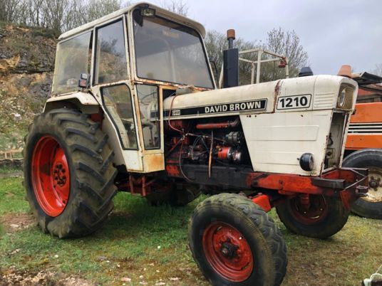 David Brown 1212 1210 990 tracteurs lot - Tracteur agricole: photos 1 David Brown 1212 1210 990 tracteurs lot - Tracteur agricole: photos 1