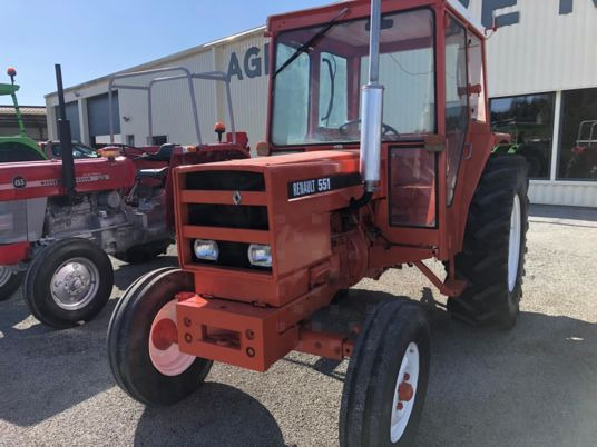 Renault 551 2RM TRACTEUR CABINE - Tracteur agricole: photos 2 Renault 551 2RM TRACTEUR CABINE - Tracteur agricole: photos 2