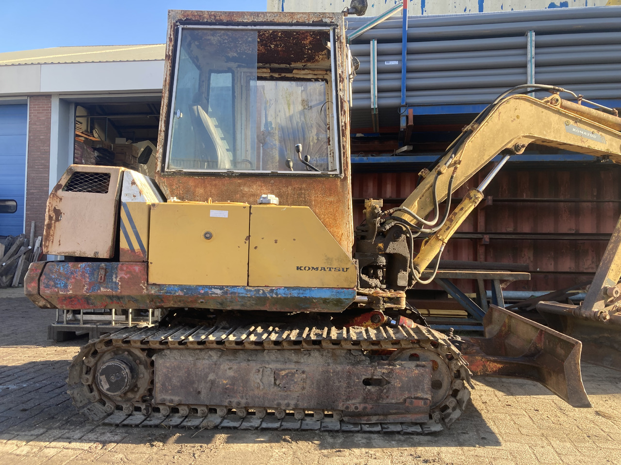 KOMATSU PC30-5 - Mini pelle: photos 5 KOMATSU PC30-5 - Mini pelle: photos 5