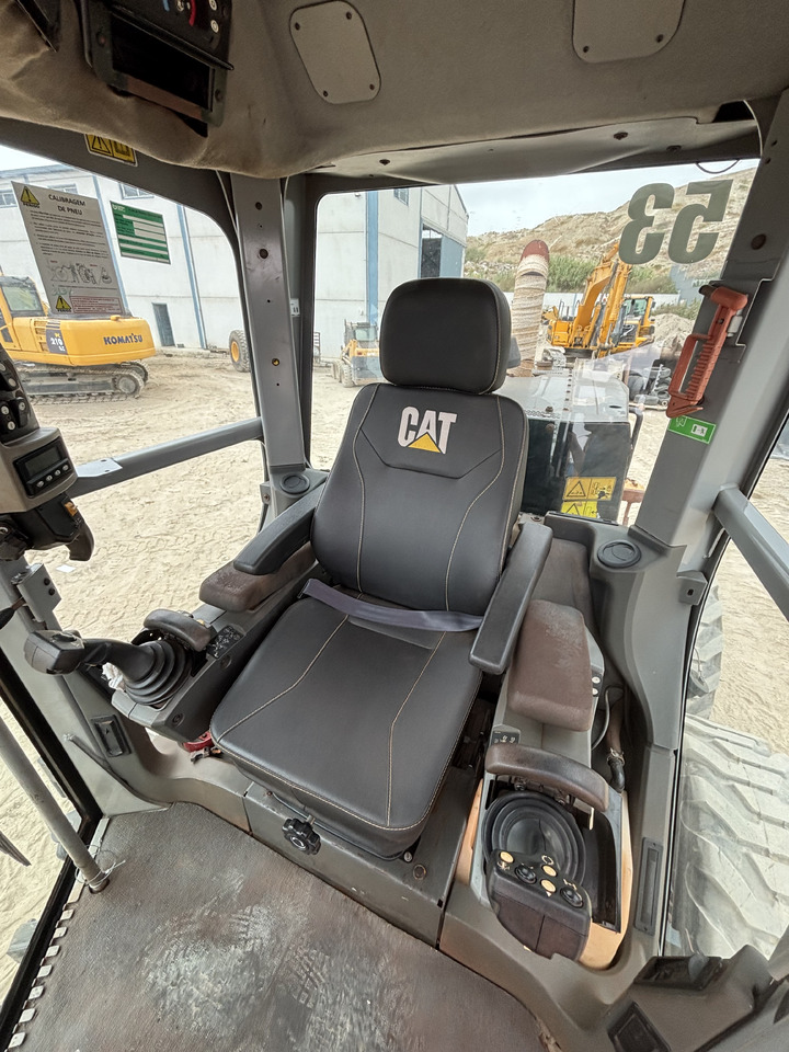 CATERPILLAR 140M en leasing occasion CATERPILLAR 140M: photos 12