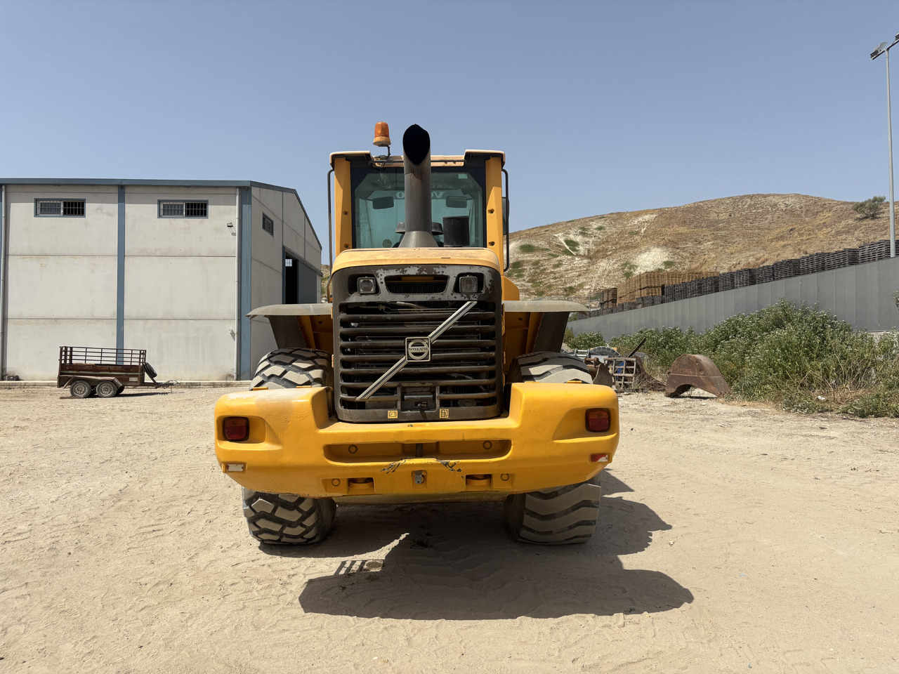VOLVO L120F - Engins de chantier: photos 4 VOLVO L120F - Engins de chantier: photos 4
