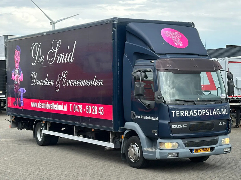 DAF LF 45 180 Closed Box / Manual / Euro 3 - Camion fourgon: photos 2 DAF LF 45 180 Closed Box / Manual / Euro 3 - Camion fourgon: photos 2
