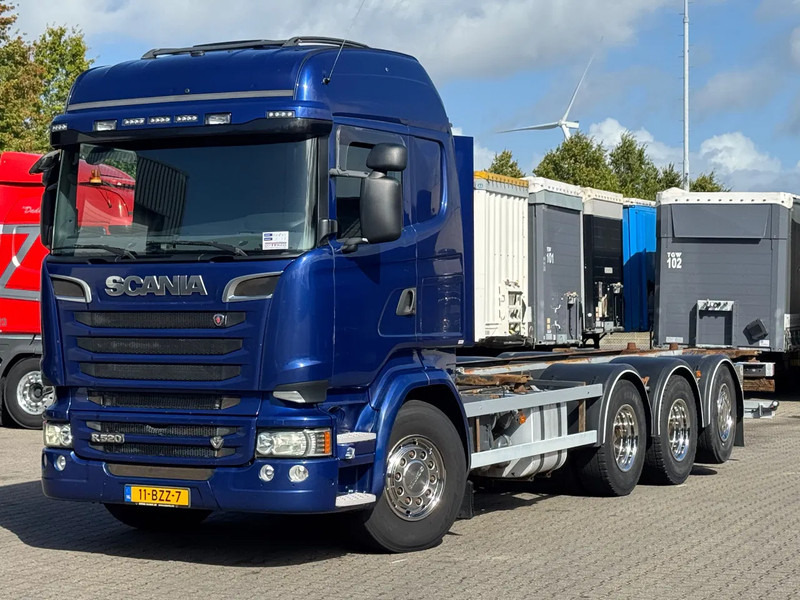 Scania R520 V8 8x4*4 Retarder / BDF / Full Air / Euro 6 - Camion porte-conteneur/ Caisse mobile: photos 1 Scania R520 V8 8x4*4 Retarder / BDF / Full Air / Euro 6 - Camion porte-conteneur/ Caisse mobile: photos 1