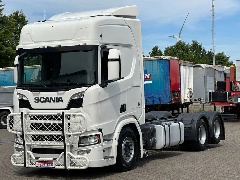 Scania R660 V8 6x4 or 6x2 Chassis with Lift-Axle / Retarder / Wb 4.75 / Full Air - Châssis cabine: photos 1 Scania R660 V8 6x4 or 6x2 Chassis with Lift-Axle / Retarder / Wb 4.75 / Full Air - Châssis cabine: photos 1