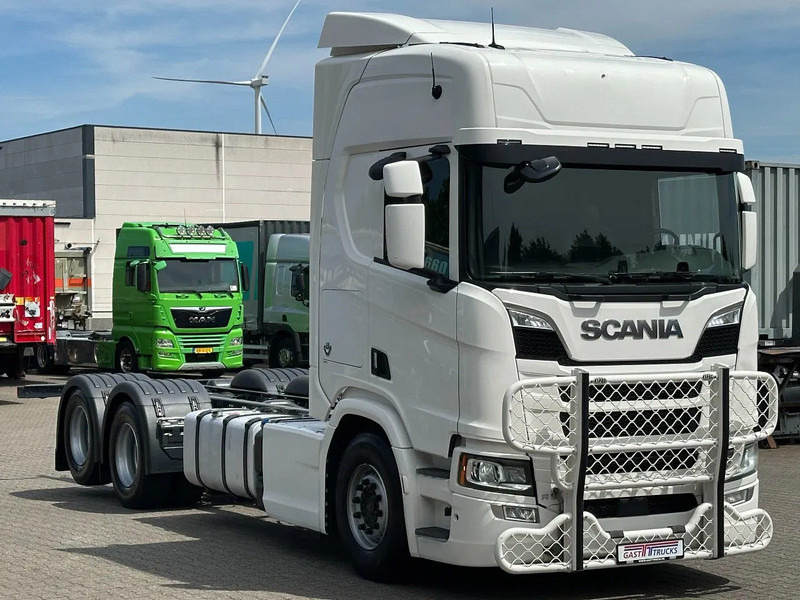 Scania R660 V8 6x4 or 6x2 Chassis with Lift-Axle / Retarder / Wb 4.75 / Full Air - Châssis cabine: photos 2 Scania R660 V8 6x4 or 6x2 Chassis with Lift-Axle / Retarder / Wb 4.75 / Full Air - Châssis cabine: photos 2