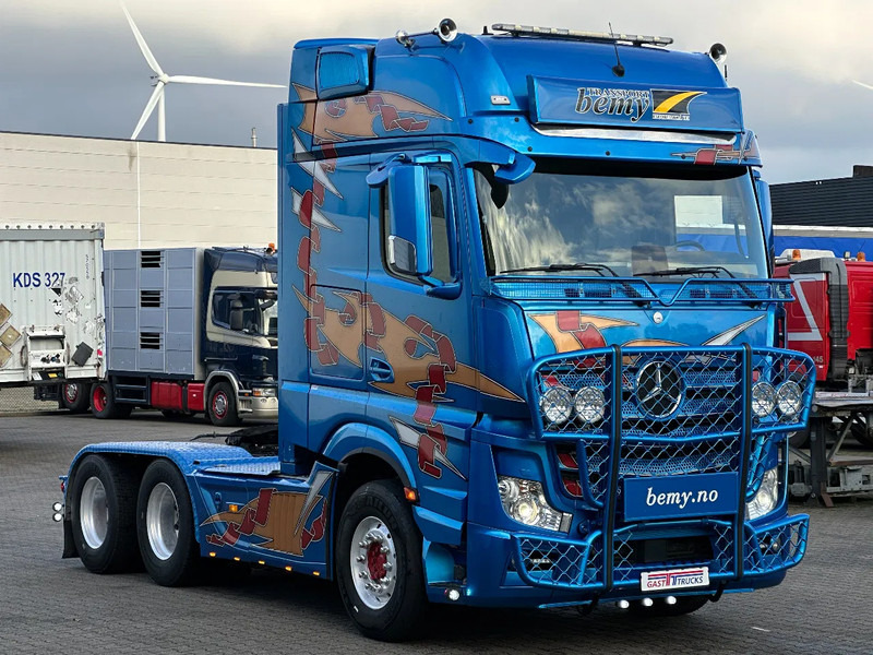 Mercedes-Benz Actros 2663 6x4 Giga Space Retarder Full Spoiler Euro 6 - Tracteur routier: photos 2 Mercedes-Benz Actros 2663 6x4 Giga Space Retarder Full Spoiler Euro 6 - Tracteur routier: photos 2