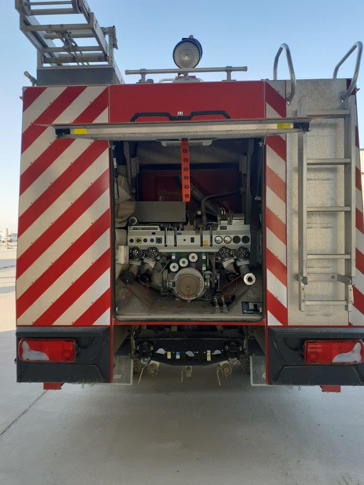 Rosenbauer MAN Mustang TLF 6500/500 - Camion de pompier: photos 4 Rosenbauer MAN Mustang TLF 6500/500 - Camion de pompier: photos 4